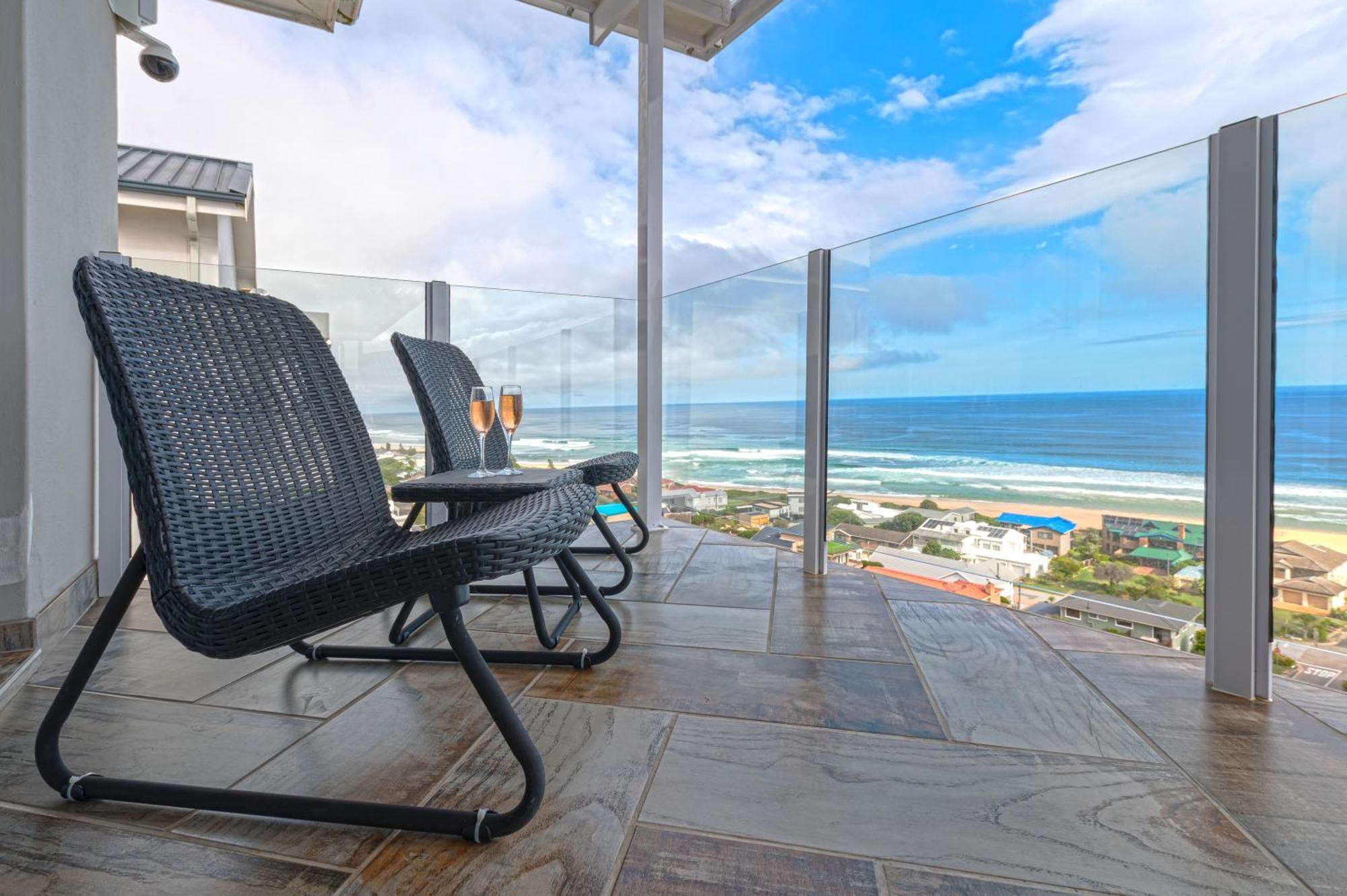 Pearl White Sands Apartment